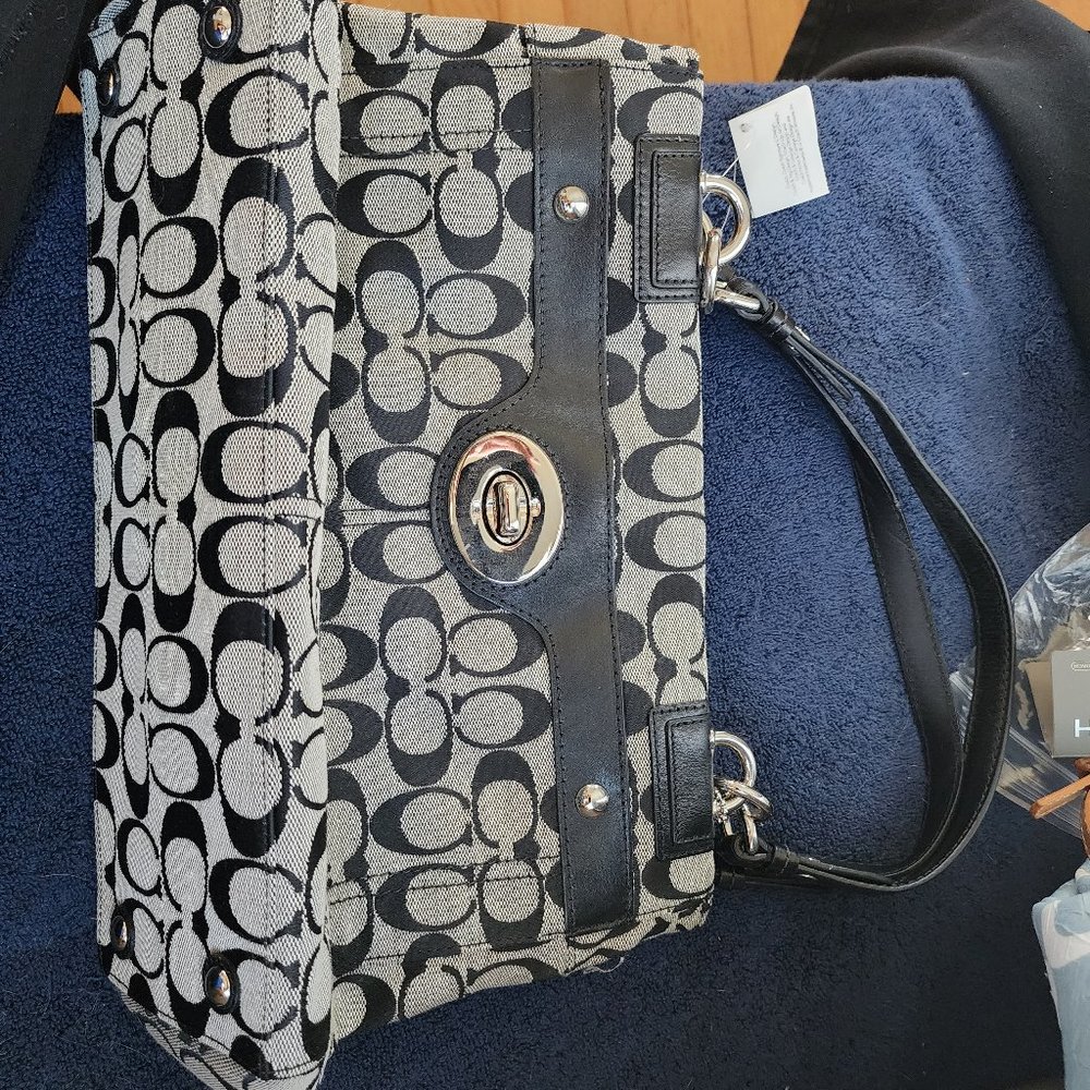 Coach signature